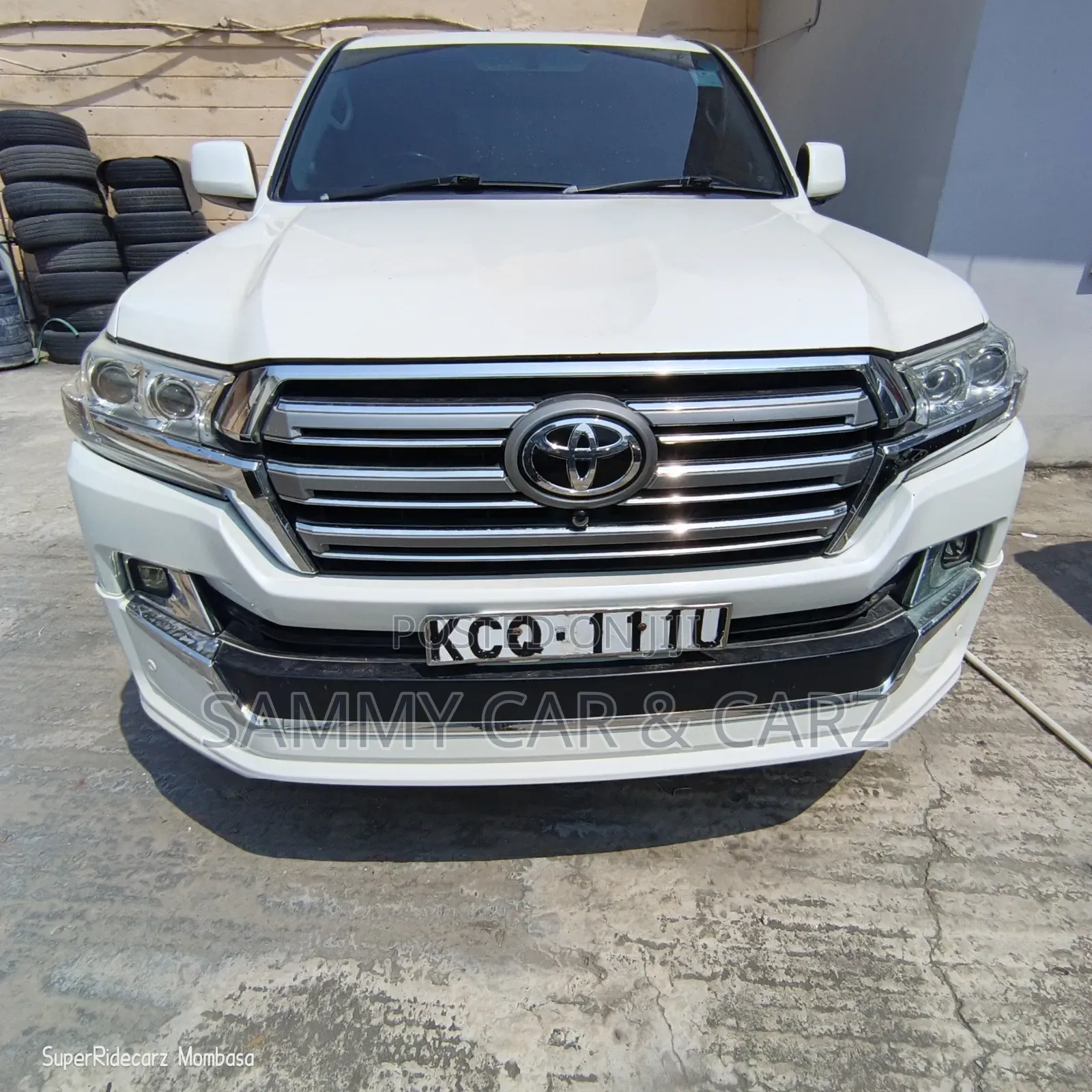 Toyota Land Cruiser 4.7 VX-R 2011 White
