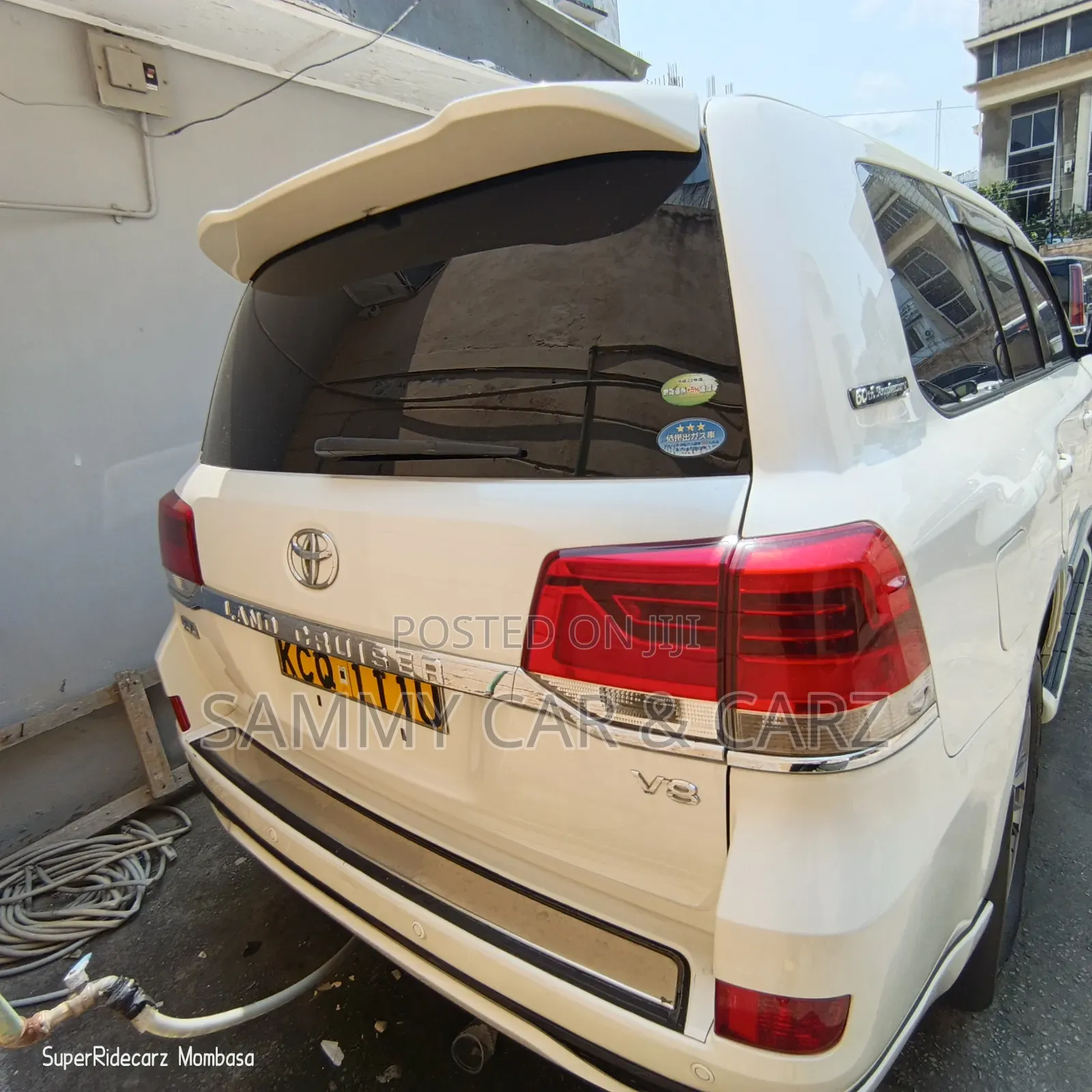 Toyota Land Cruiser 4.7 VX-R 2011 White