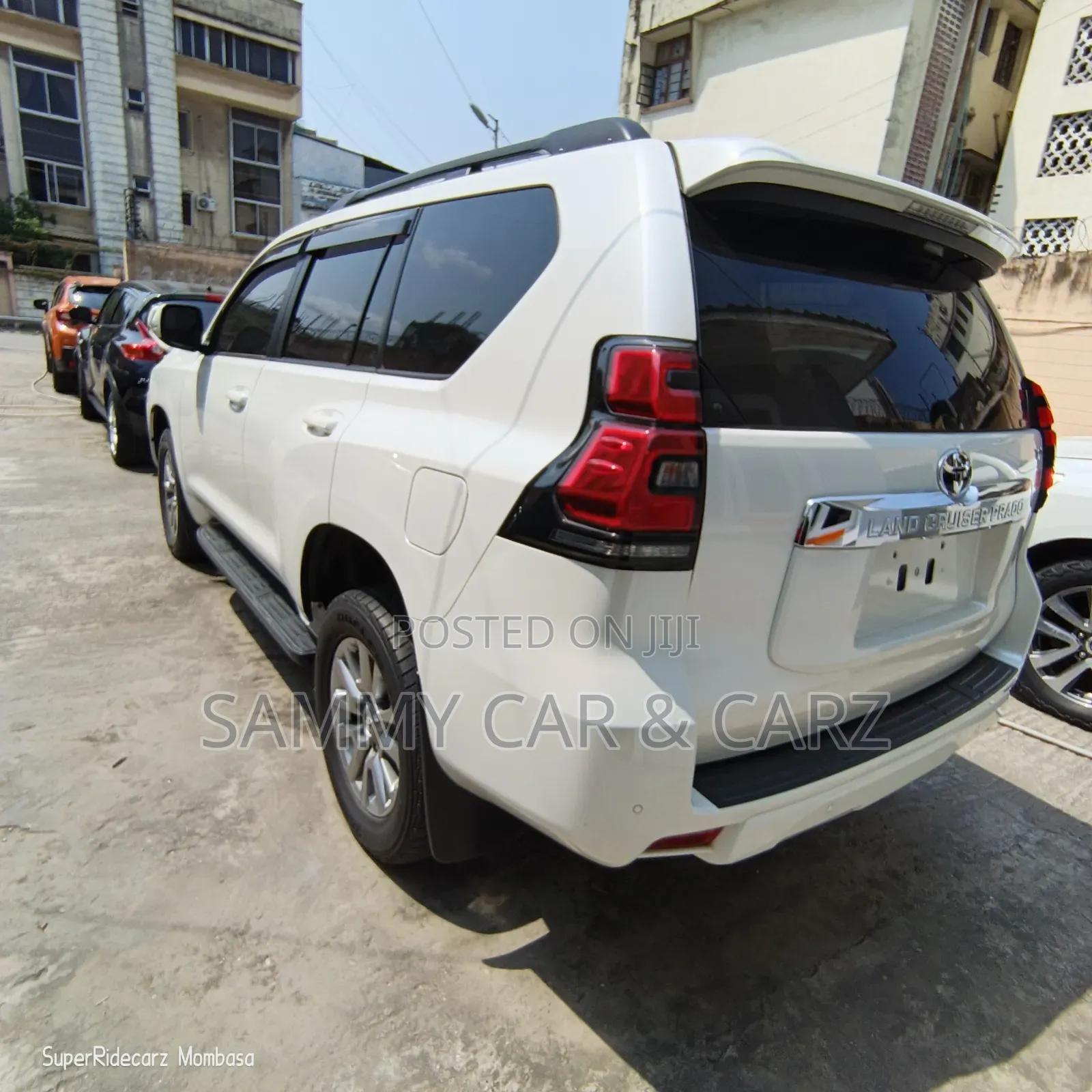 Toyota Land Cruiser Prado 2.7 2018 White