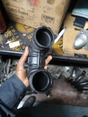 Aircleaner/Throttle Pipe Suzuki Swift