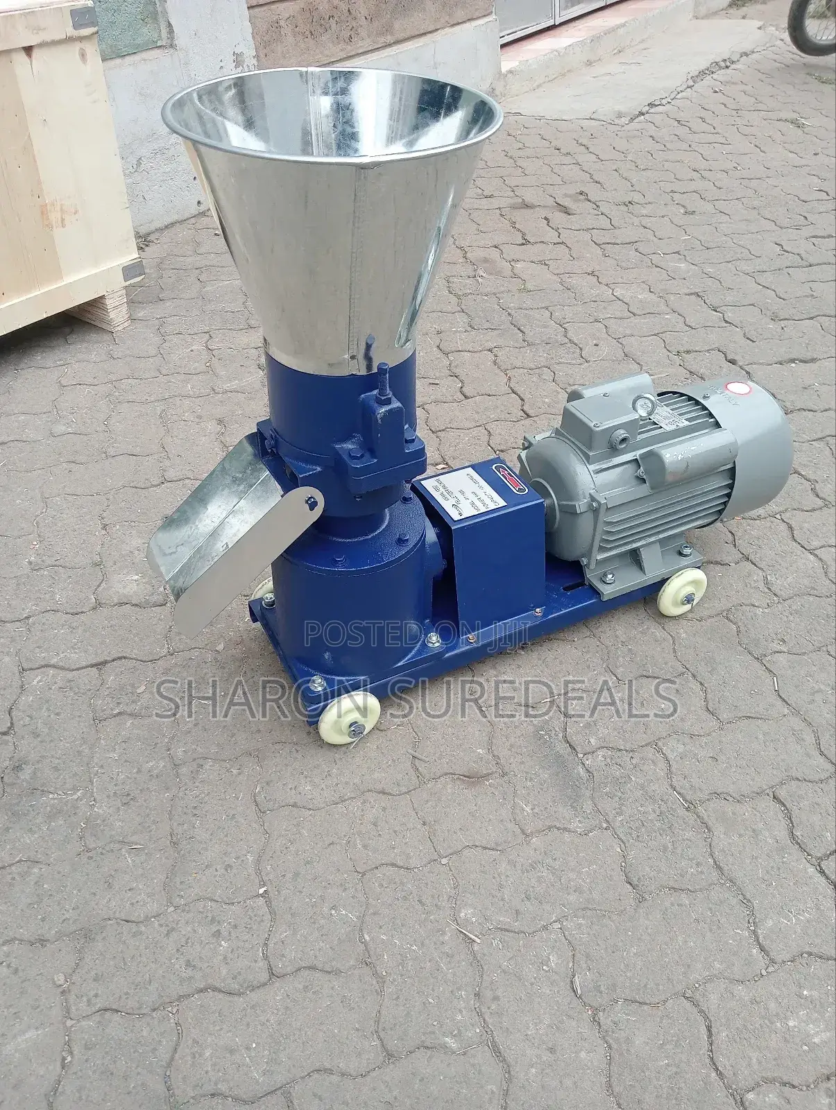 Animal Pelletier Machine