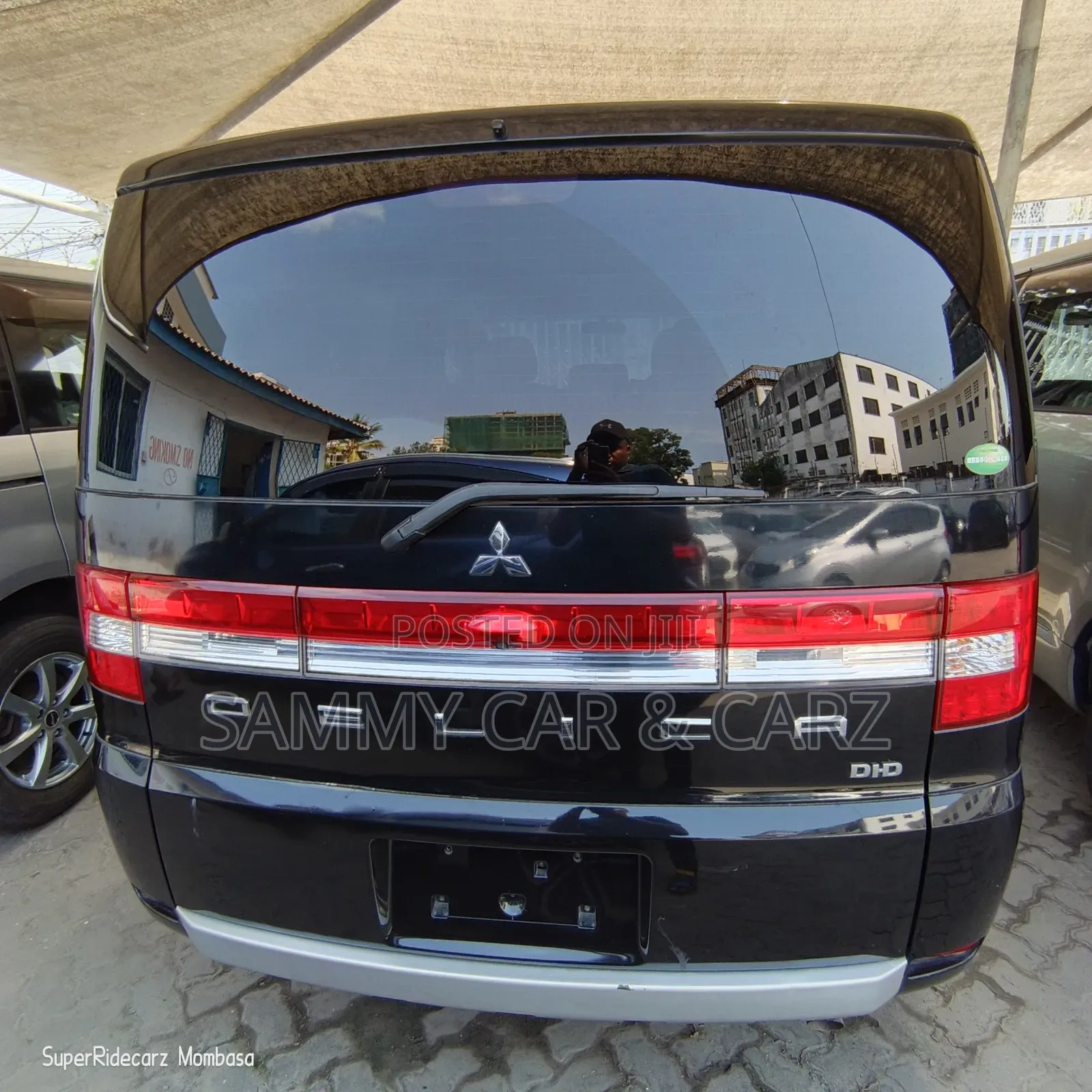 Mitsubishi Delica 2018 Black