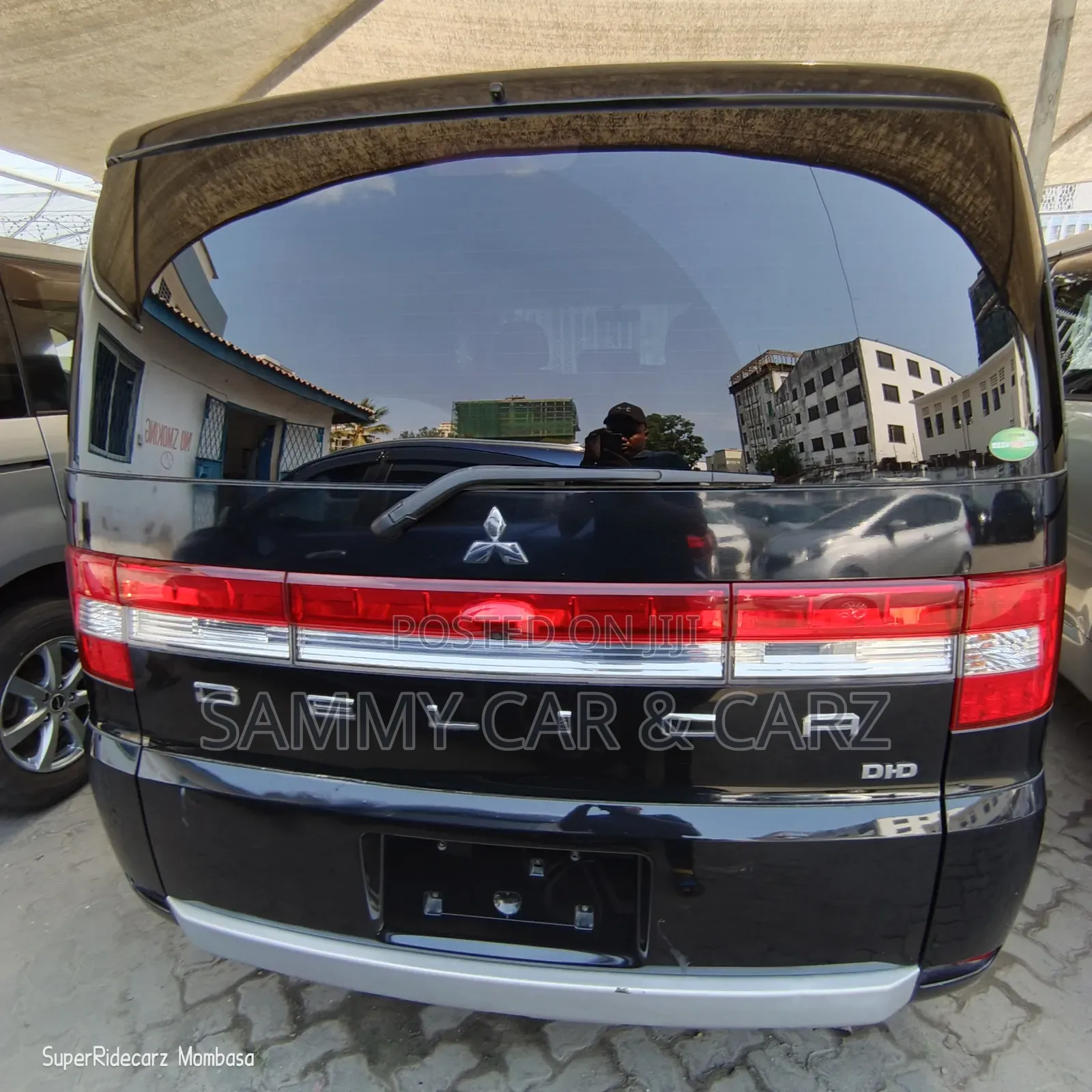 Mitsubishi Delica 2018 Black