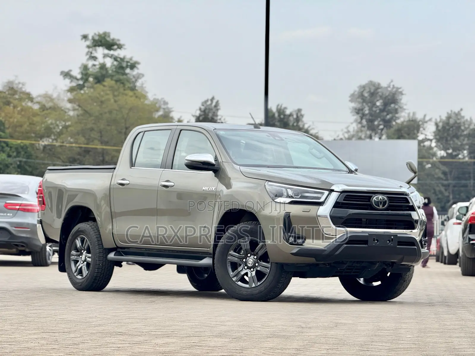 Toyota Hilux 2020 Beige