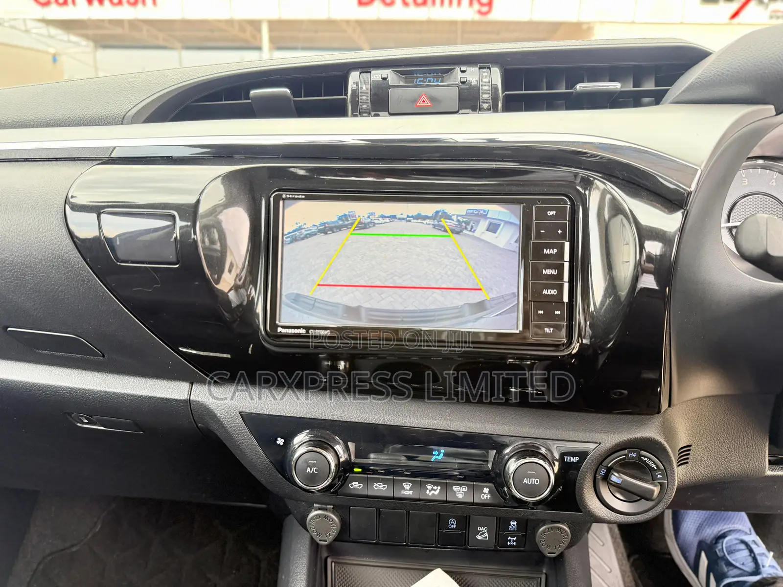 Toyota Hilux 2020 Beige