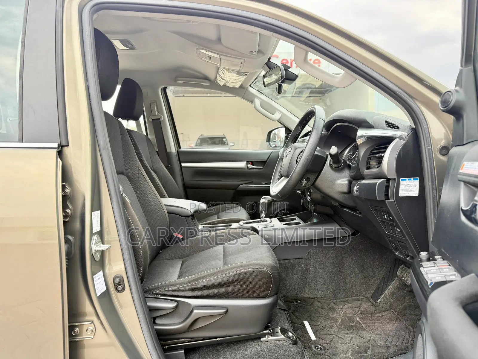Toyota Hilux 2020 Beige