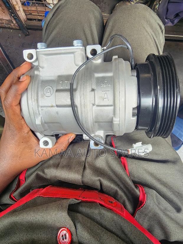 1hdt Landcruiser a/C Compressor - thumbnail 4