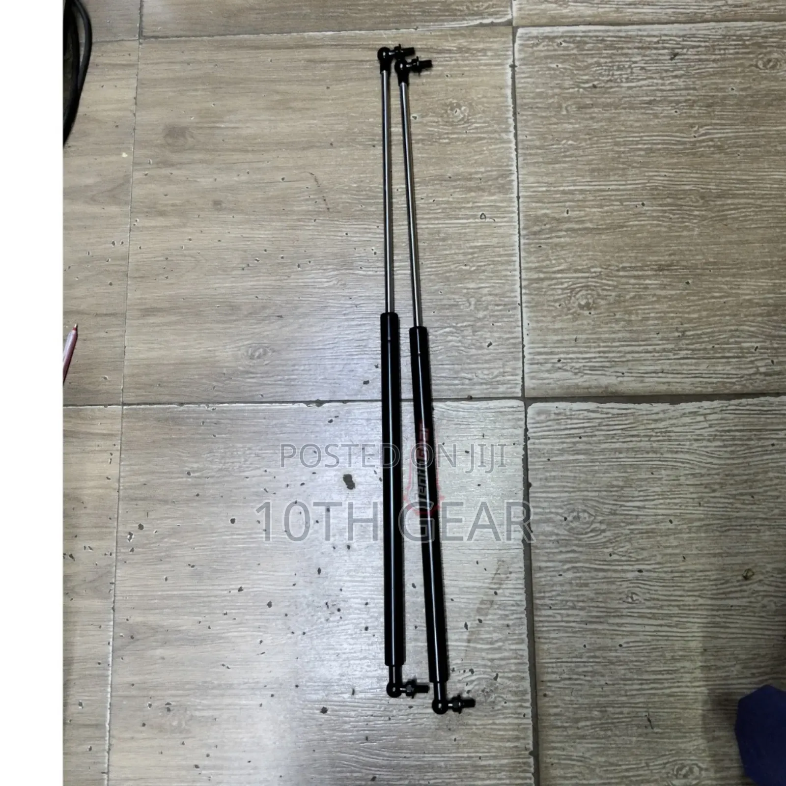 Bonnet Shock 200 Series Gas Struts