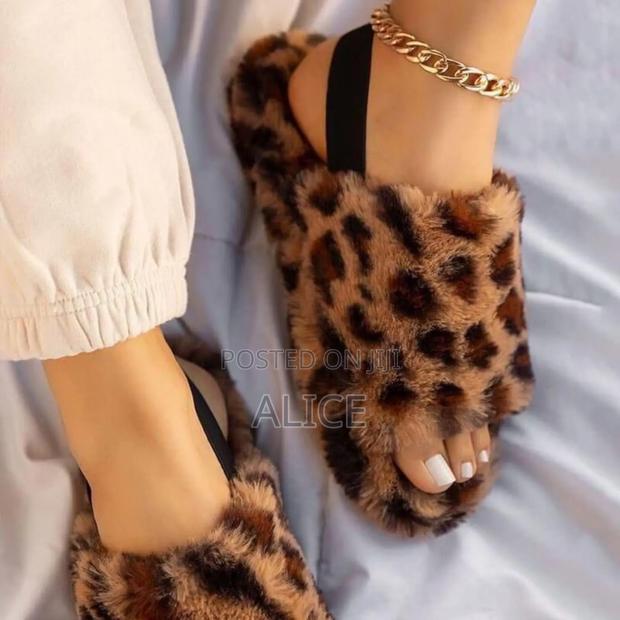 Fluffy Sandles - thumbnail 2