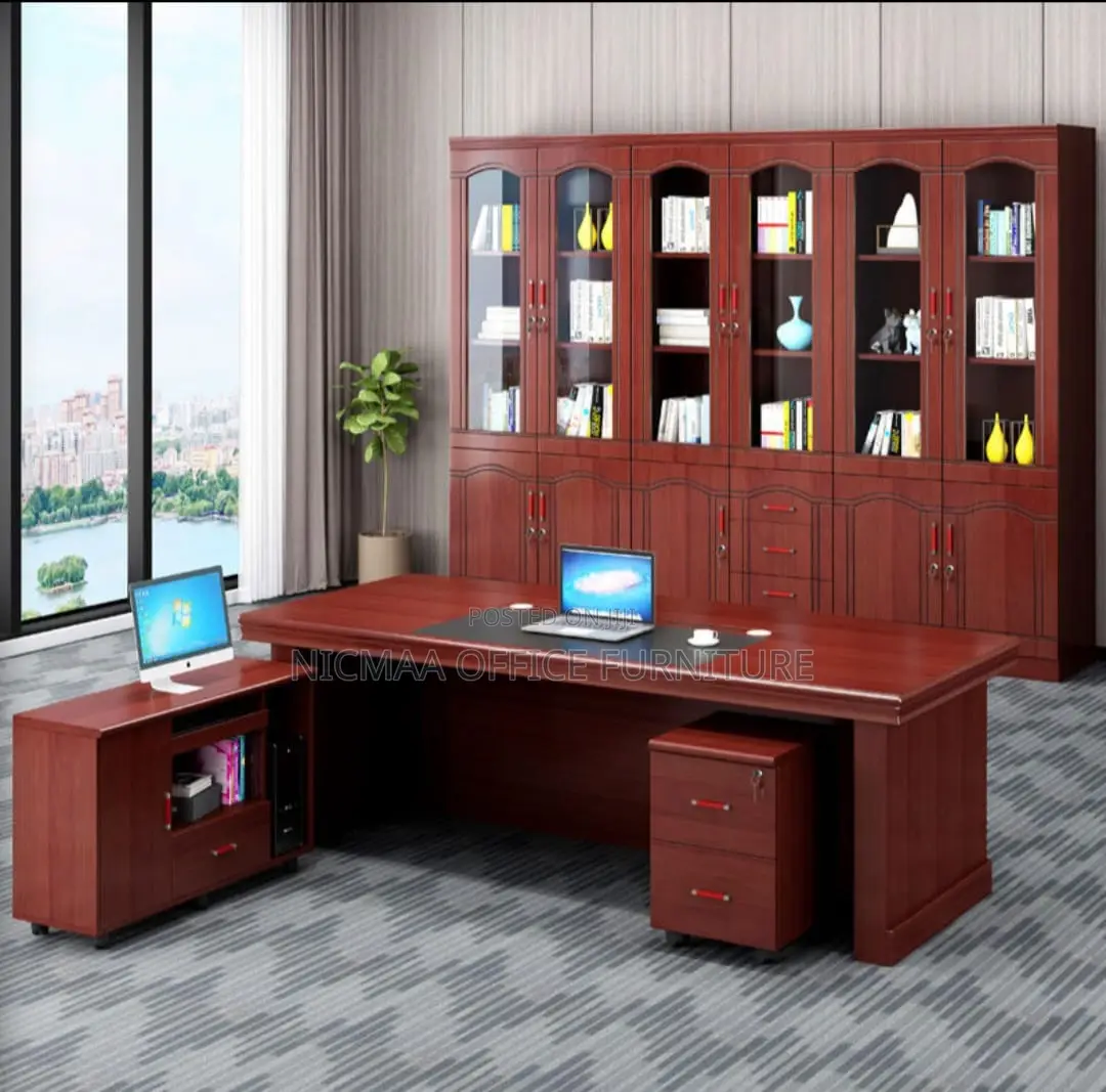 Executive Directors Desk 2m