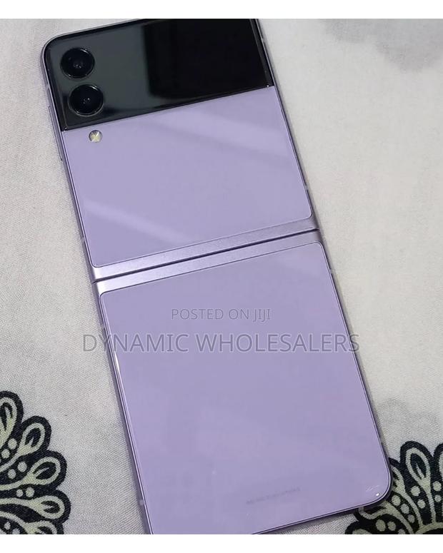 Samsung Galaxy Z Fold 3 512 GB - main view