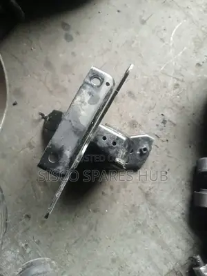 Ractis Gear Box Mounting