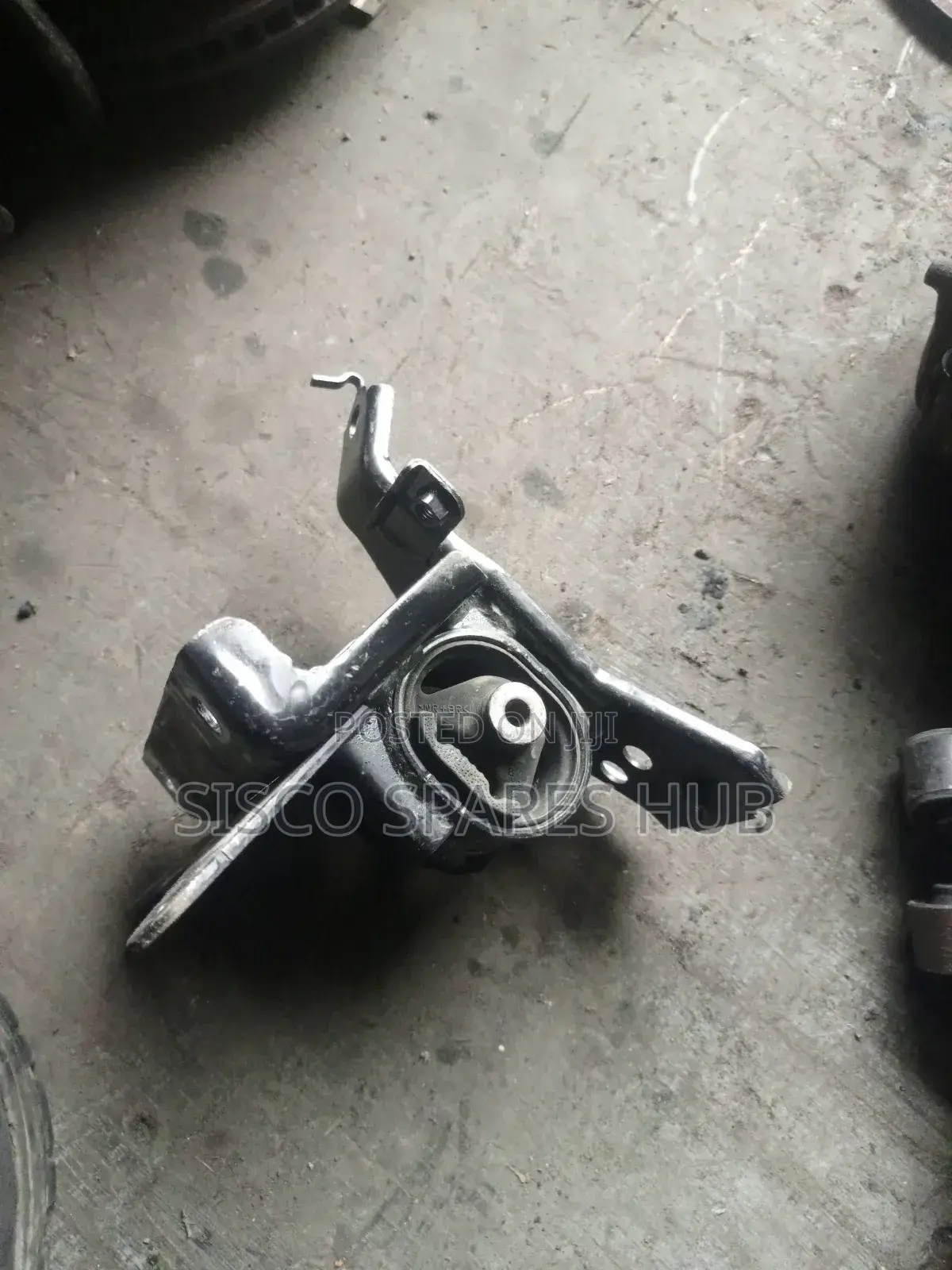 Ractis Gear Box Mounting