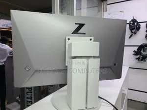 Hp Z24f 24 Inches Edge to Edge Monitor