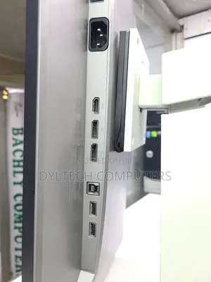Hp Z24f 24 Inches Edge to Edge Monitor