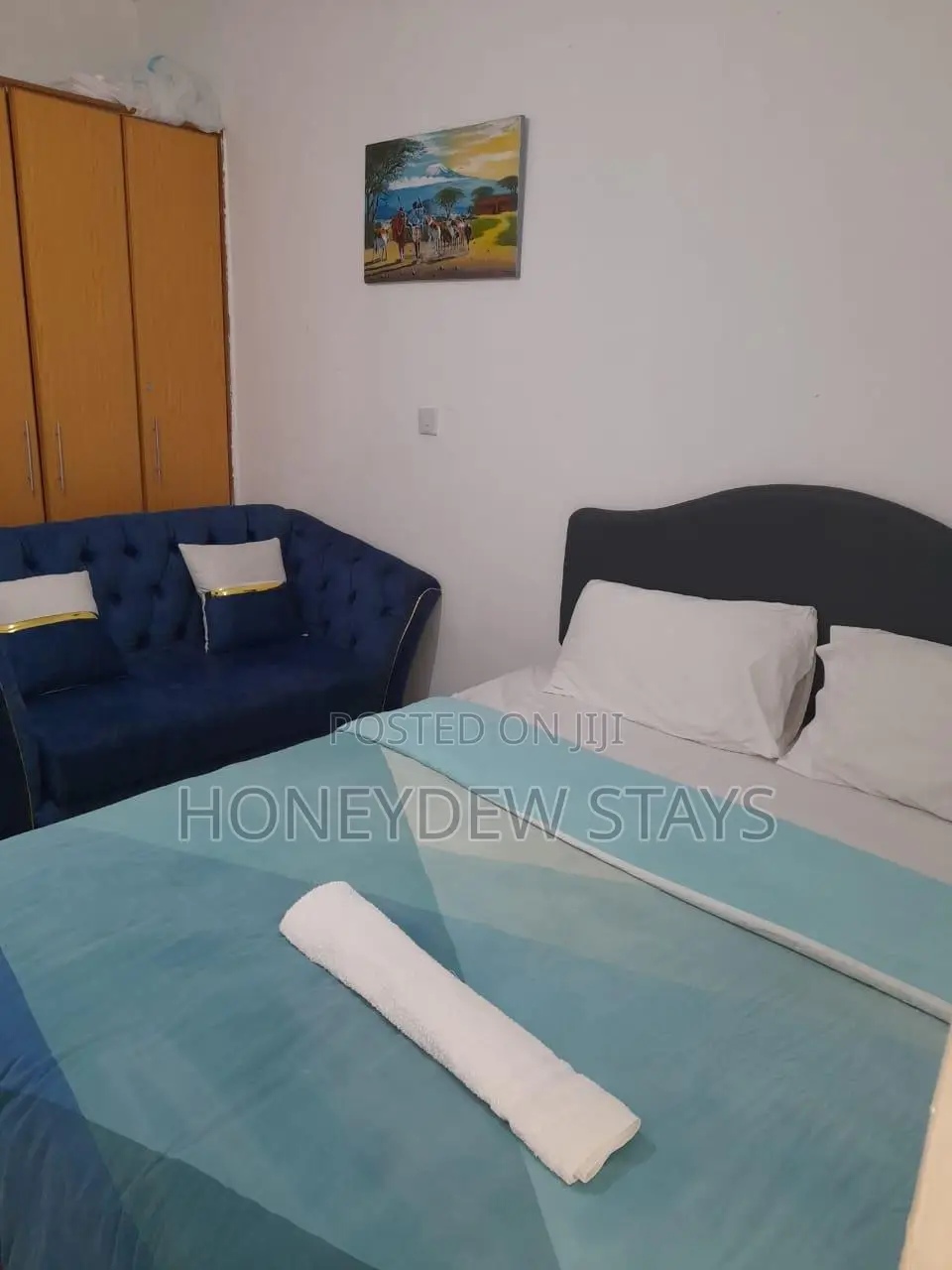 Fully Furnished Executive Studio at Signature Mall