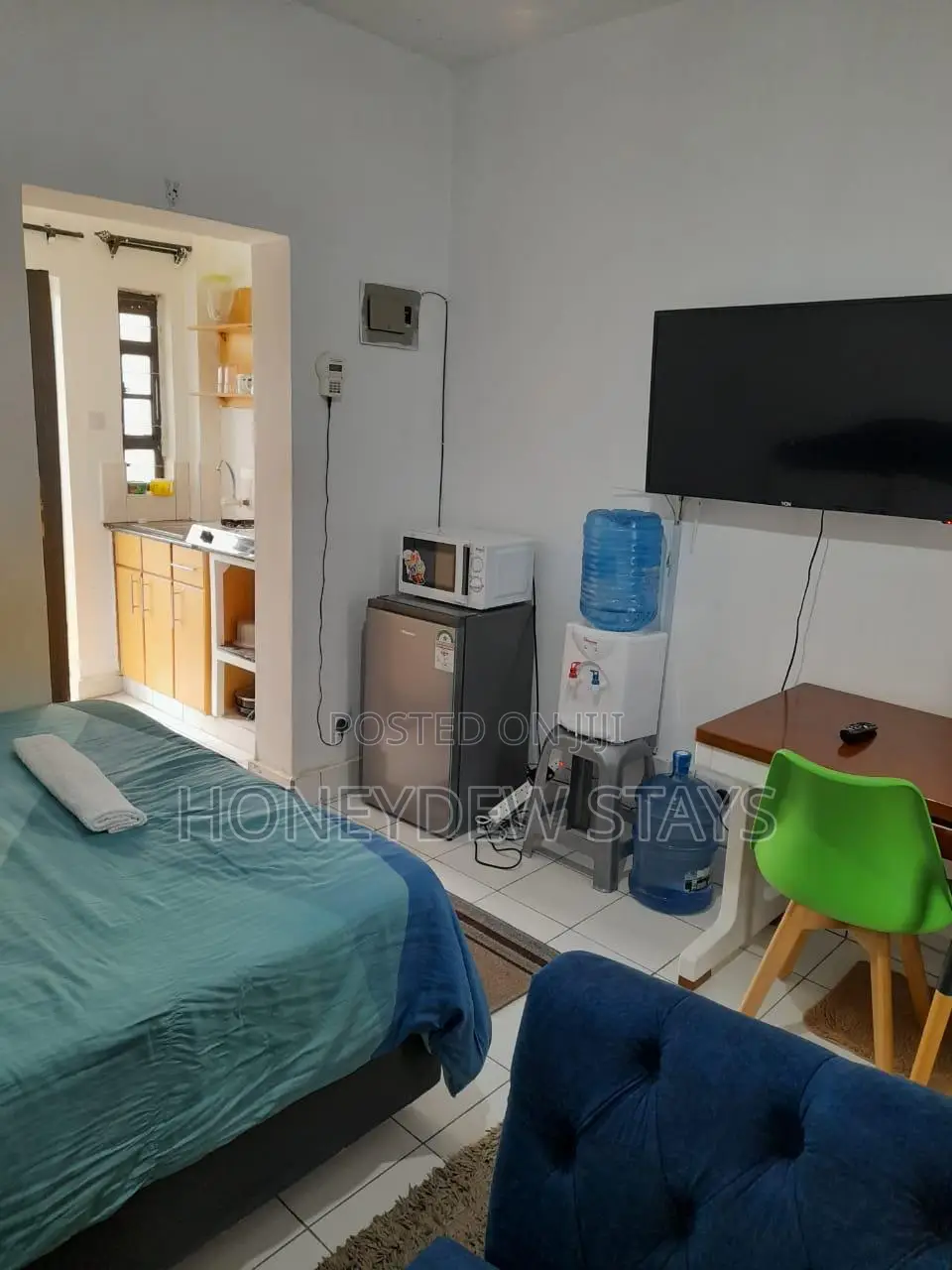 Fully Furnished Executive Studio at Signature Mall