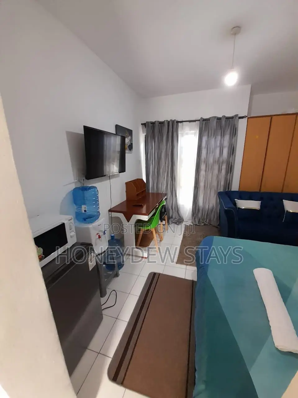 Fully Furnished Executive Studio at Signature Mall