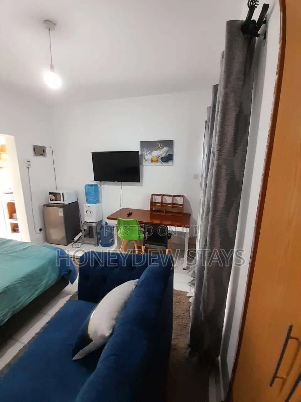 Fully Furnished Executive Studio at Signature Mall