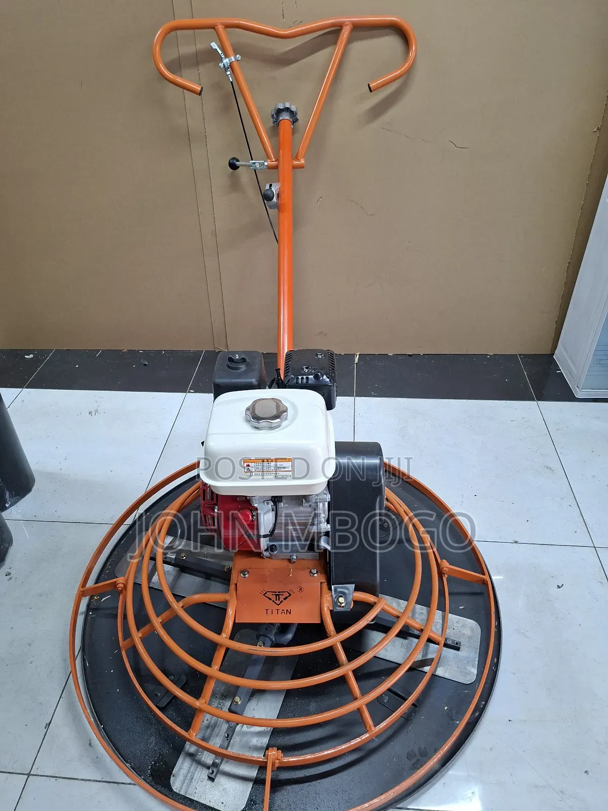 Helicopter Trowel / Powerfloating Machine .