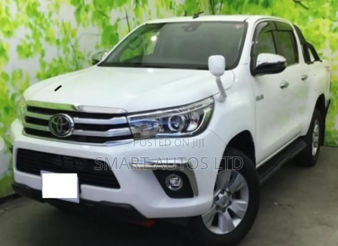 Toyota Hilux 2019 Pearl