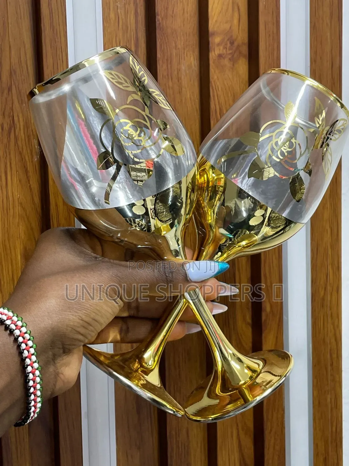 Quality Golden With Clear Design Wine Glasses Now Availabl