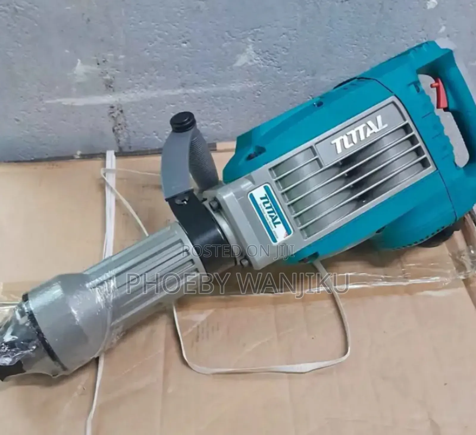 Total Demolition Hammer and 1700w