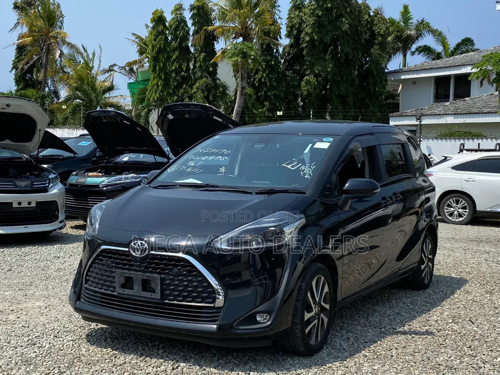 Toyota Sienta 2018 Black