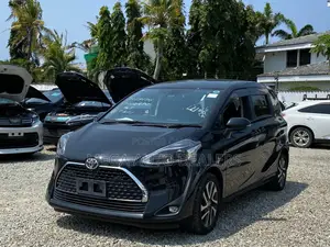 Toyota Sienta 2018 Black