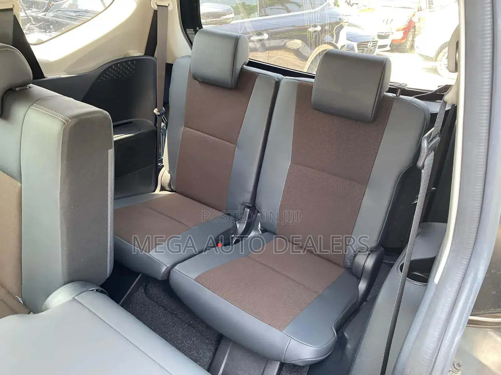 Toyota Sienta 2018 Black