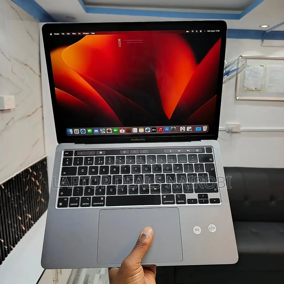 Laptop Apple MacBook Pro 8GB Intel Core i7 SSD 512GB