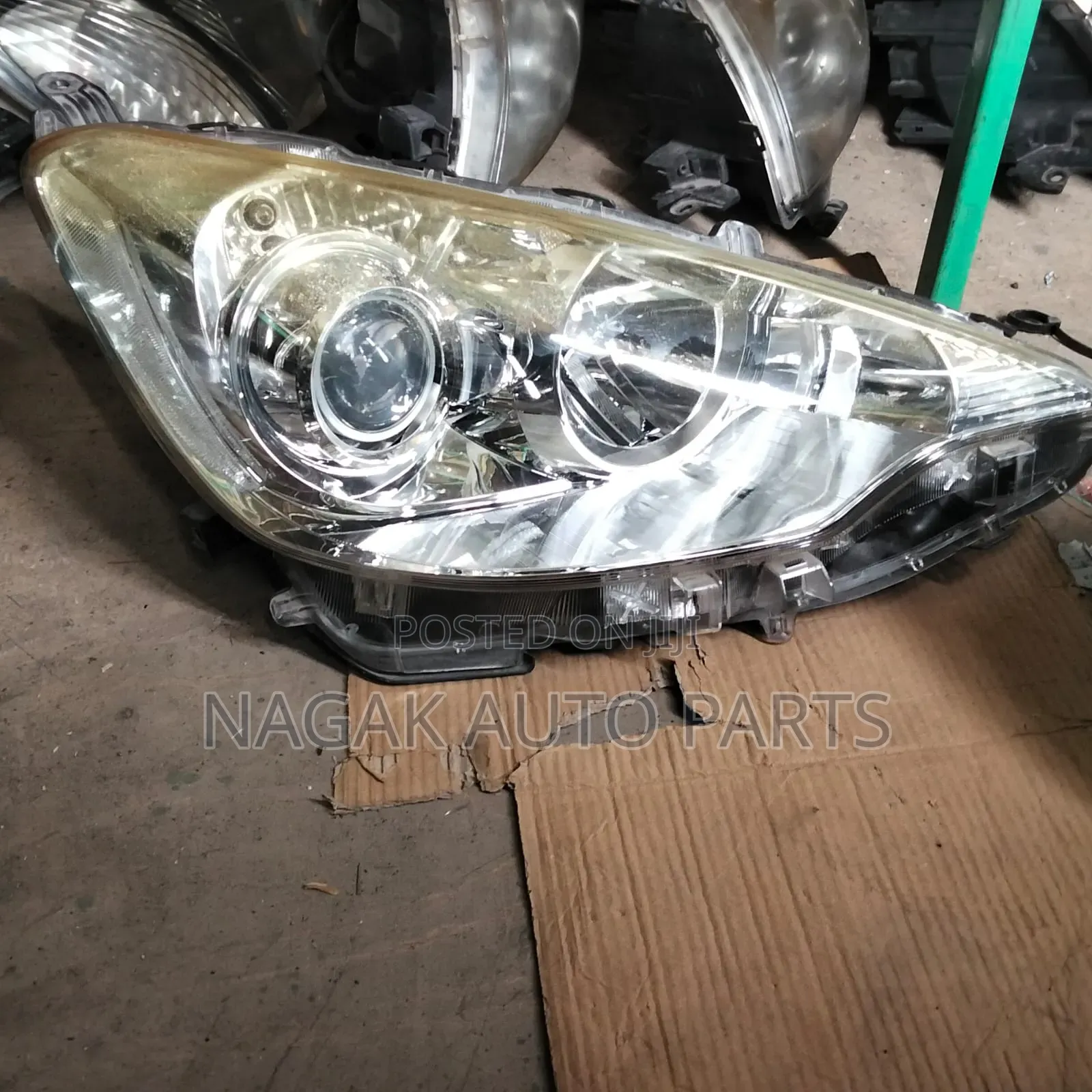 Aqua 2010-2013 Headlight