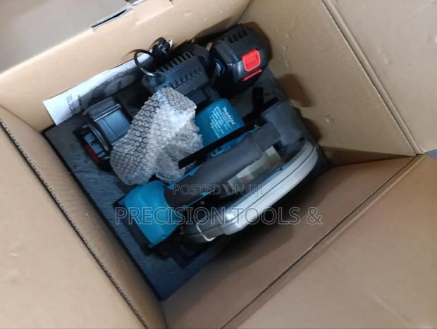 Makita Cordless Circular Saw