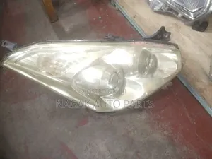 Wish 2005-2008 Non Xenon Headlight