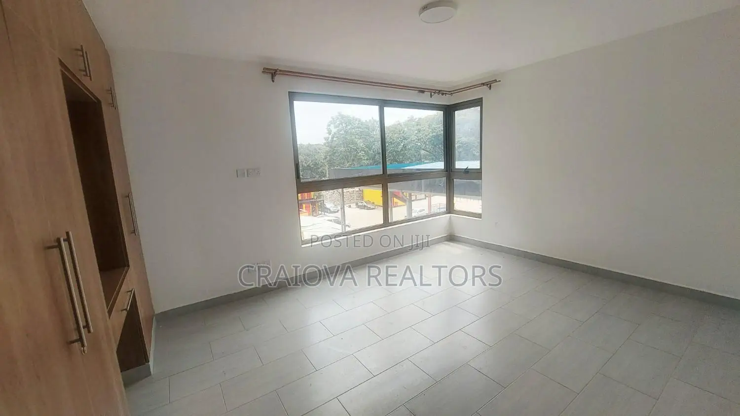 3bdrm Apartment in Lavington for sale