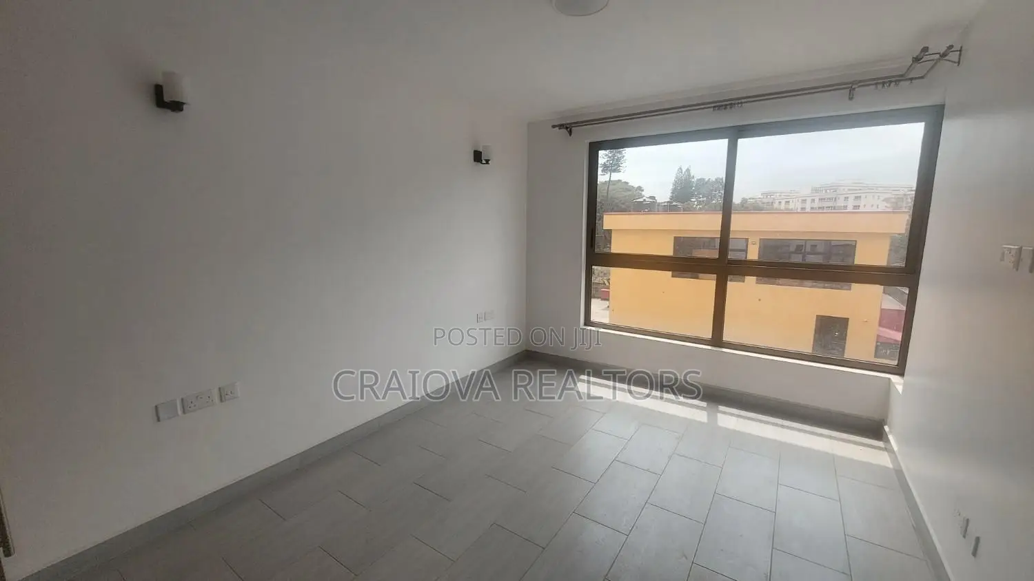 3bdrm Apartment in Lavington for sale