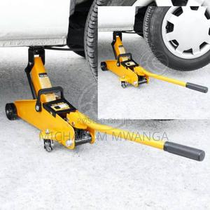 High Quality 3 Tonnes Trolley Jack - thumbnail 2