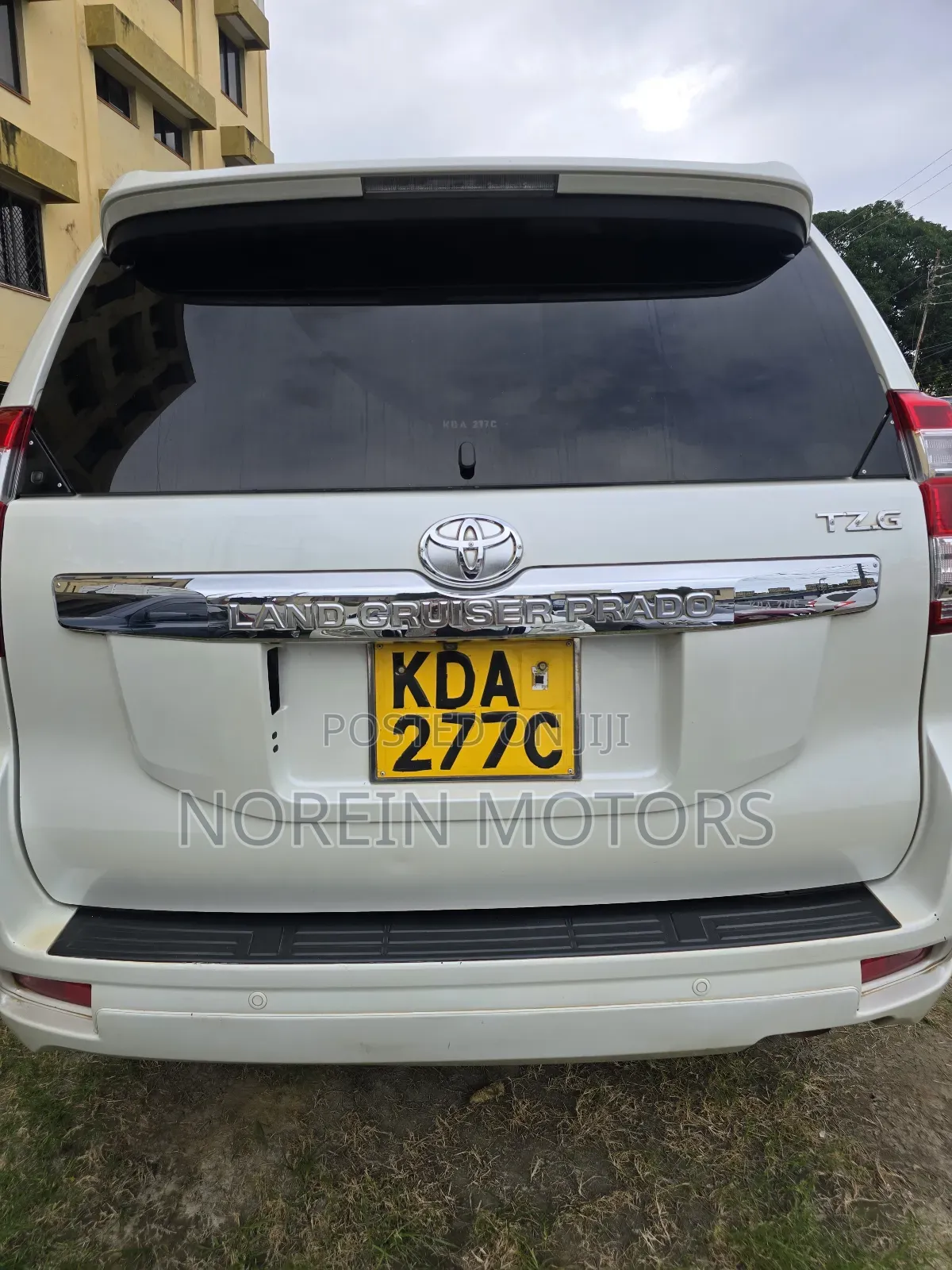 Toyota Land Cruiser Prado 2014 White
