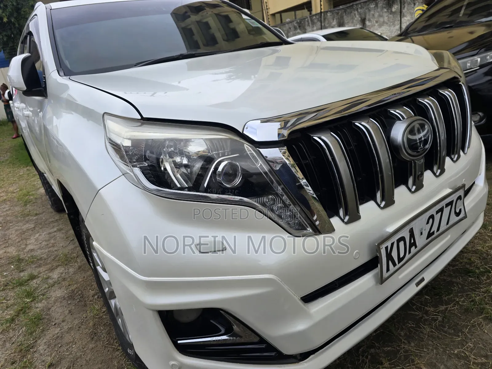 Toyota Land Cruiser Prado 2014 White