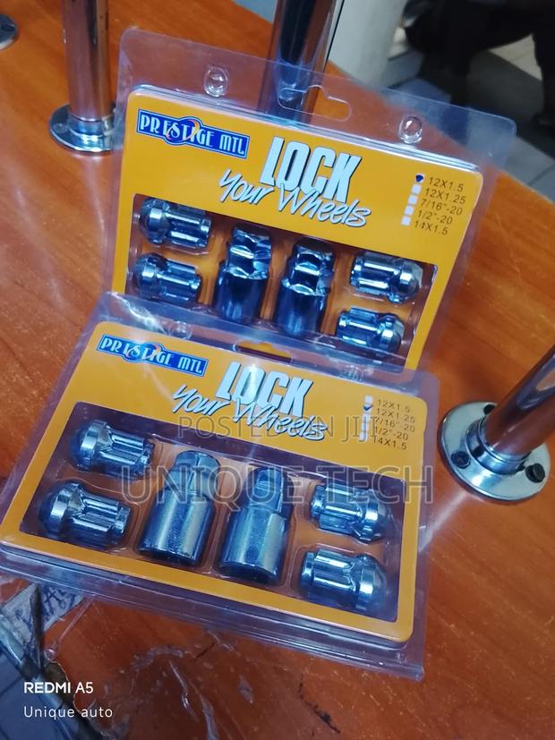 Long Car Lock Nuts 4pcs Set For Nissan ,Toyota ,Subaru,Mazda