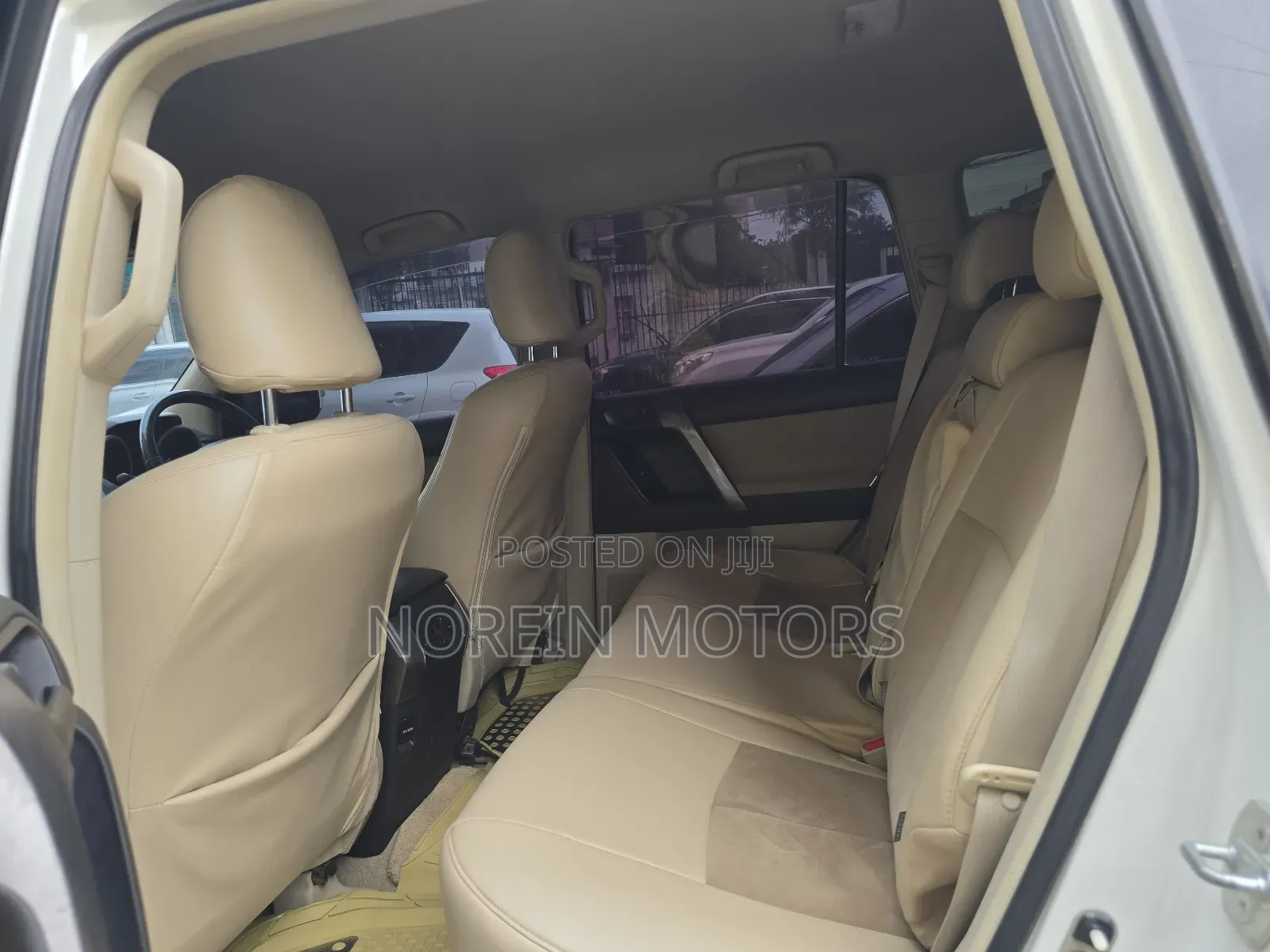 Toyota Land Cruiser Prado 2012 White