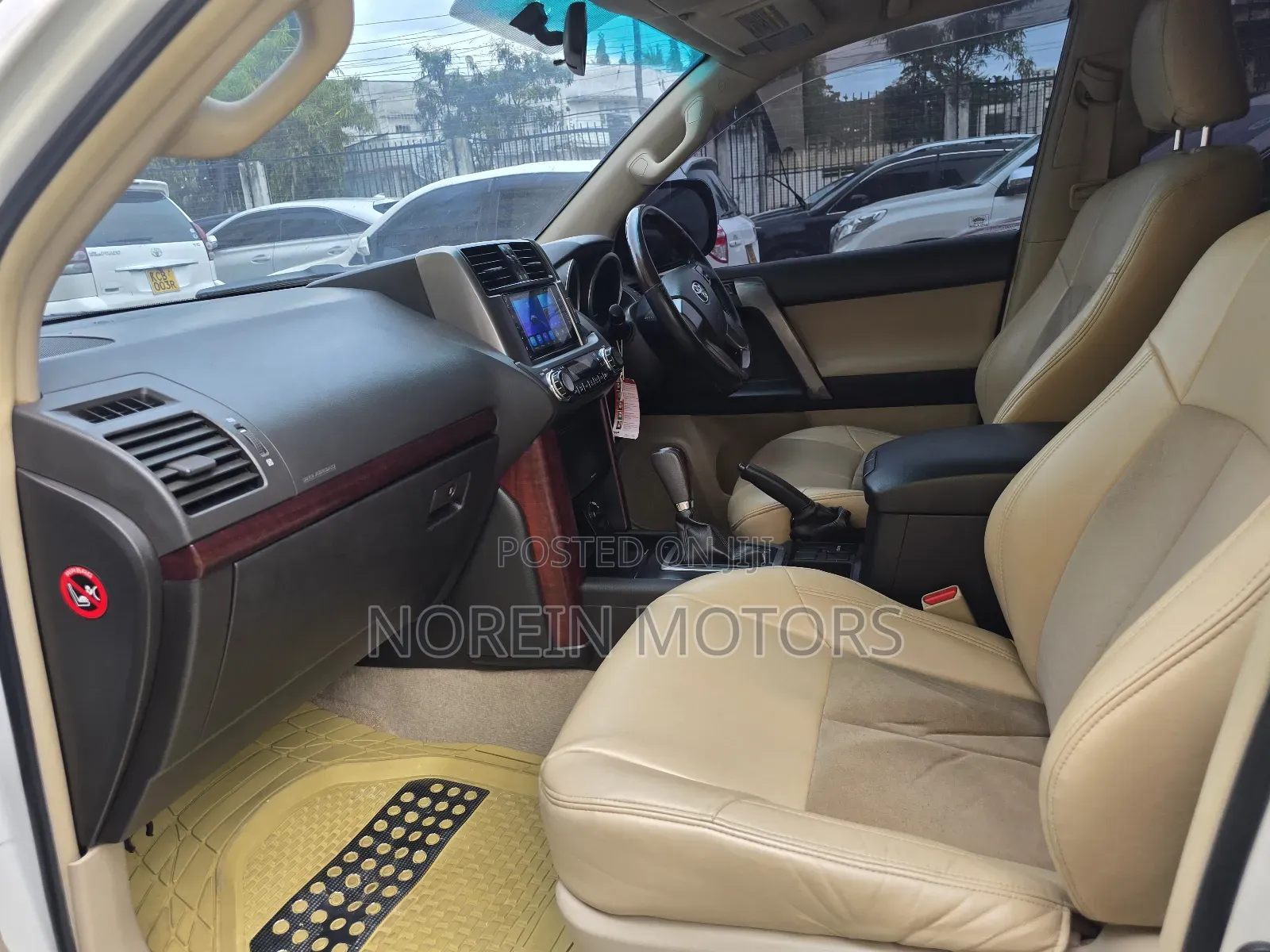 Toyota Land Cruiser Prado 2012 White