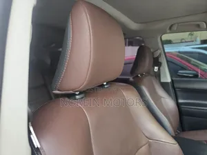 Toyota Land Cruiser Prado 2017 White