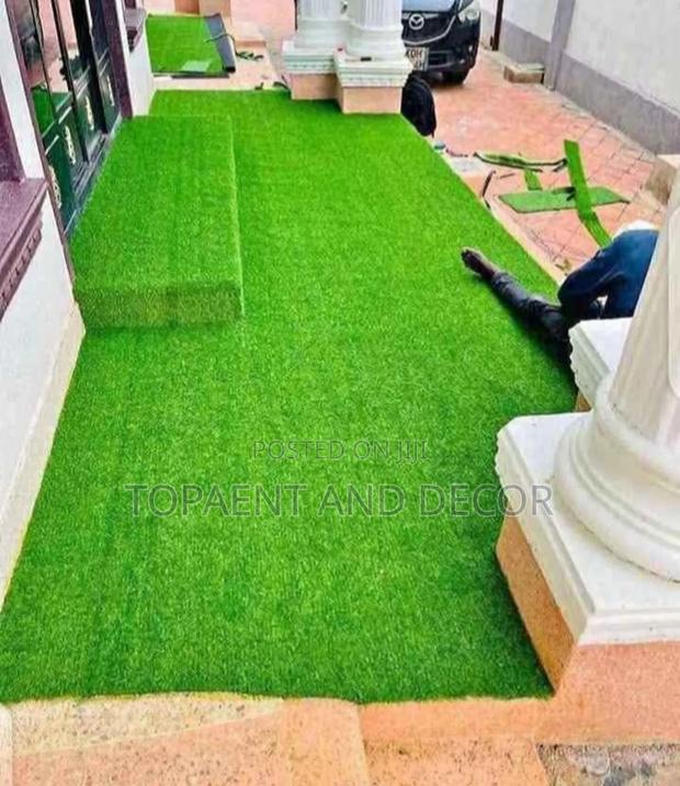 Affordable Artificial Grass That Beautify Your Space - main view
