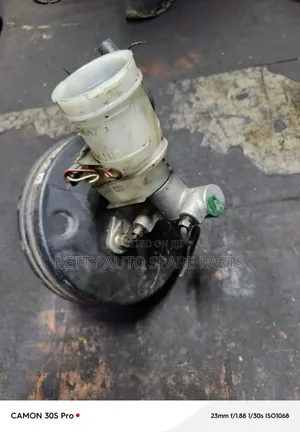 Nissan Duet Brake Booster