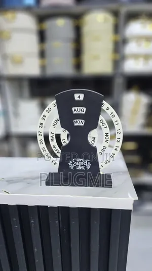 Creative Manual 360° Rotating Calendar