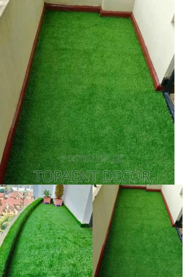 Well Installed , Maintenance Free Balcony Artificial Grass - main view