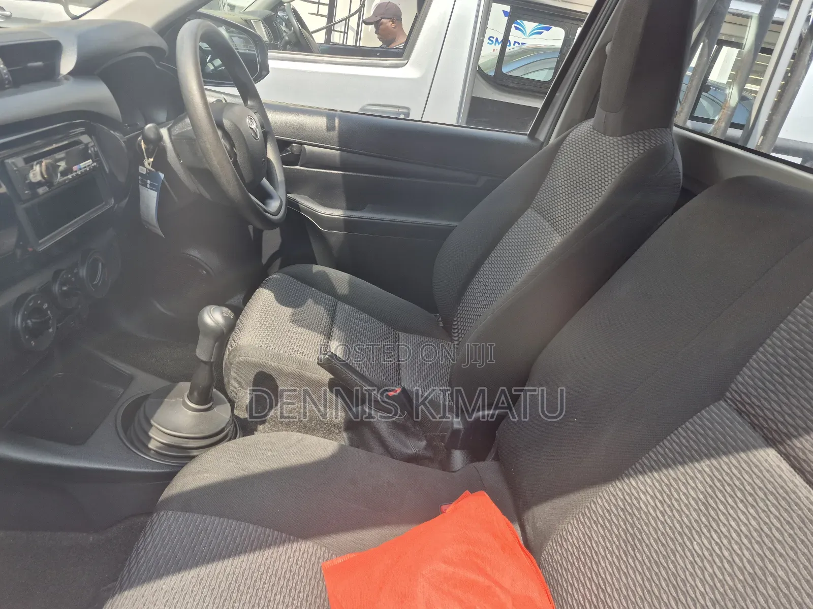 Toyota Hilux 2021 Silver