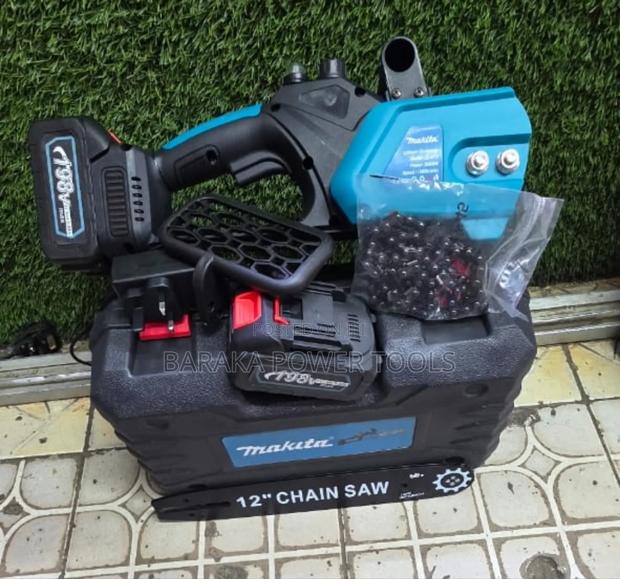Makita Cordless Chainsaw