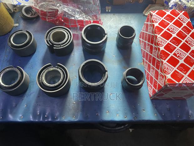 Stabilizer Bar Bushes Fuso Fj - main view